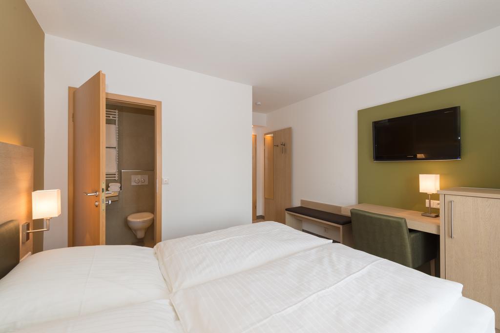 Hotel Schneider Аллерсберг Экстерьер фото